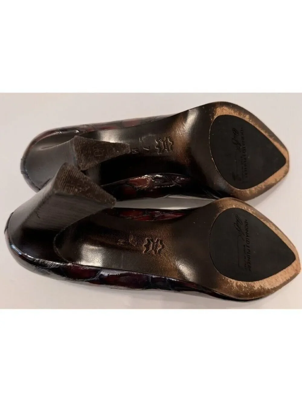 Donald J Pliner Arin Brown Tortoise Patent Leather Peep Toe Heels Sz 7M Italy